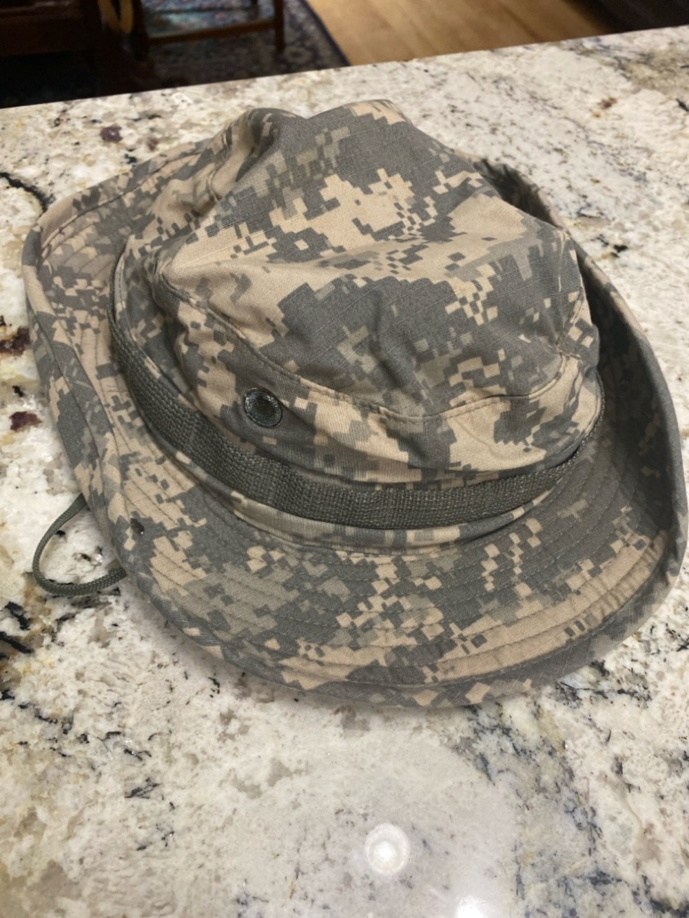 US Army ACU Digital Camo Boonie Hat Size 7 5/8 Military Sun Hat Type IV Bernard